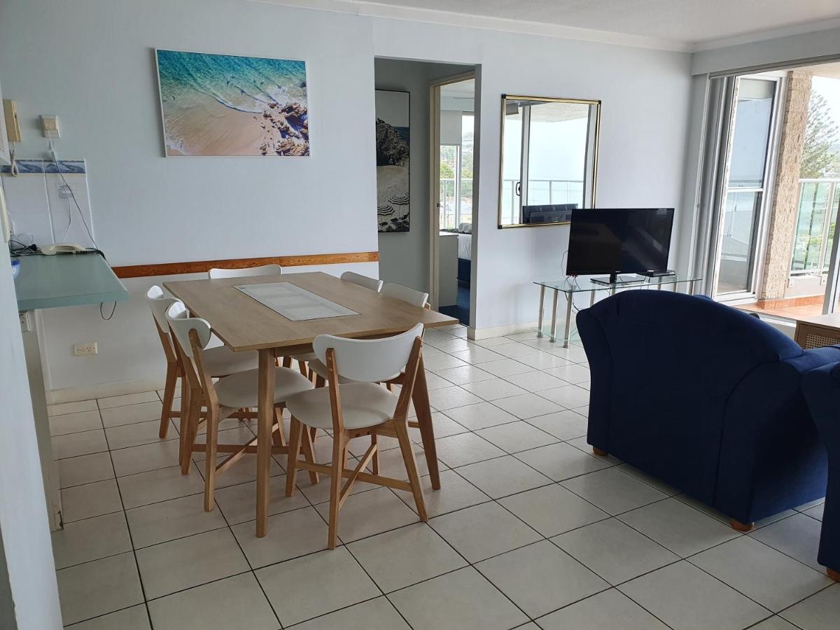 Pacific Surf Absolute Beachfront Apartments 골드코스트 외부 사진
