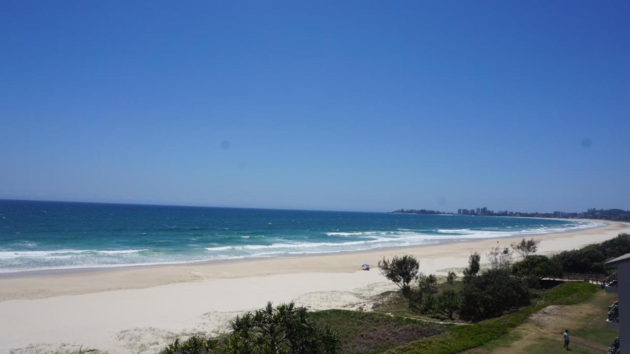 Pacific Surf Absolute Beachfront Apartments 골드코스트 외부 사진