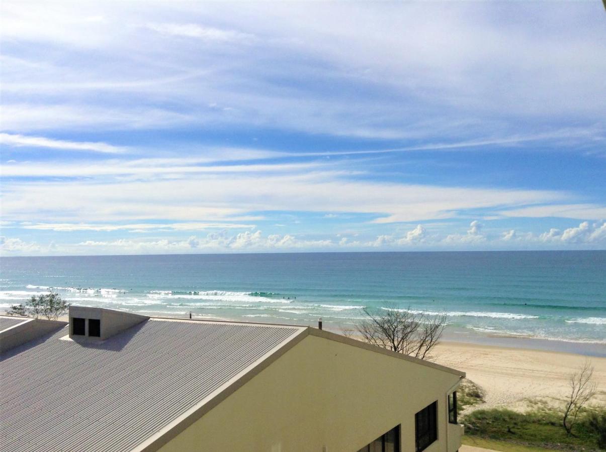 Pacific Surf Absolute Beachfront Apartments 골드코스트 외부 사진